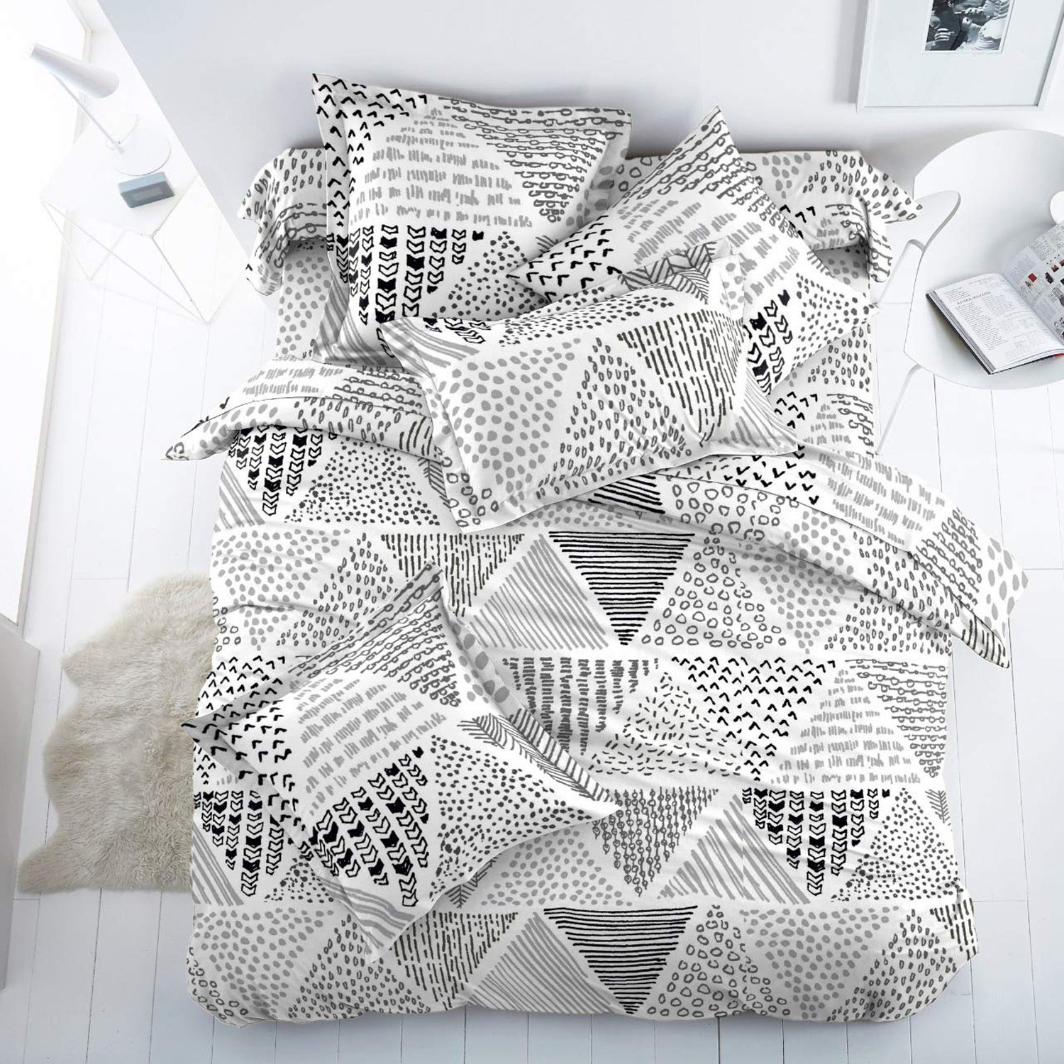 Kuber Industries Geometric Print Cotton Double Bedsheet with 2 Pillow Covers (White)
