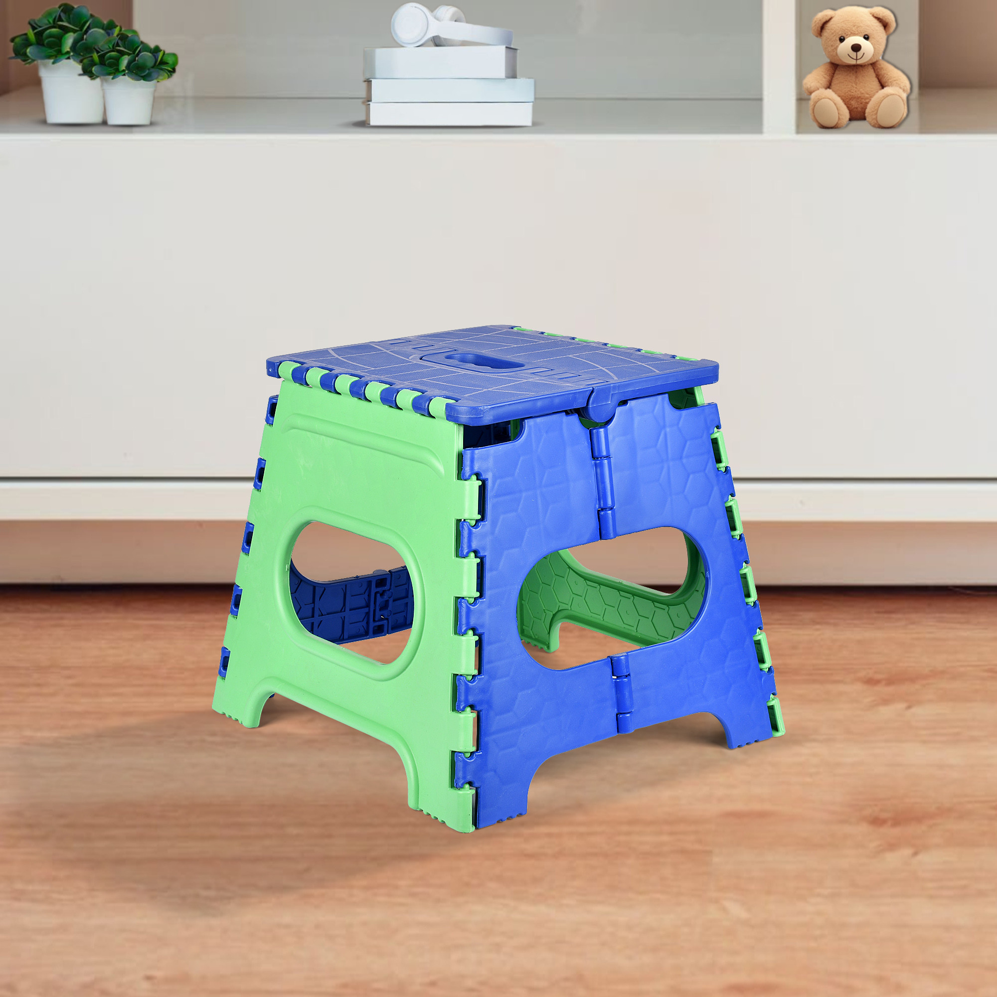 Kuber Industries Stool | Foldable Stool | Collapsible Camping Chair | Stool for Outdoor-Fishing-Hiking-Gardening-Travel | Portable Stool | Multipurpose Sitting Stool | Small | Green & Blue