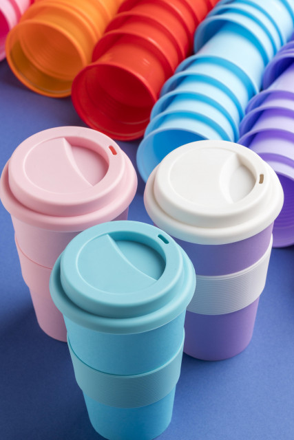 Collapsible cups