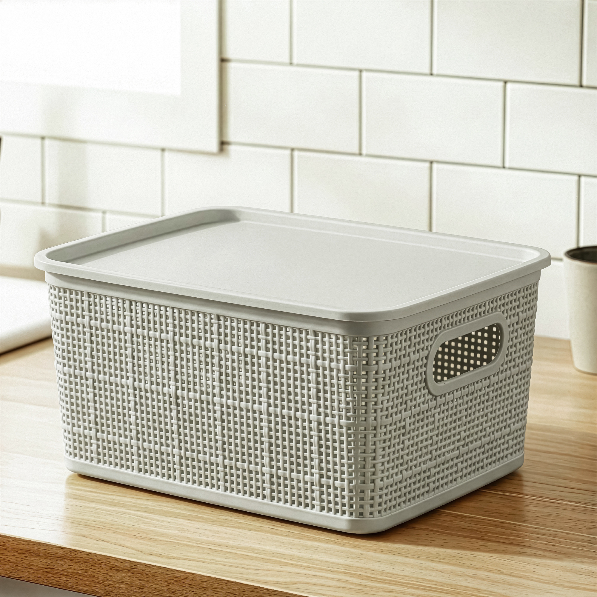 3 Pcs Plastic Small Solitaire Storage Basket with Lid  Handle  Multipurpose Storage Rectangular Box for Kitchen  Bathroom  Vogue-1  Grey