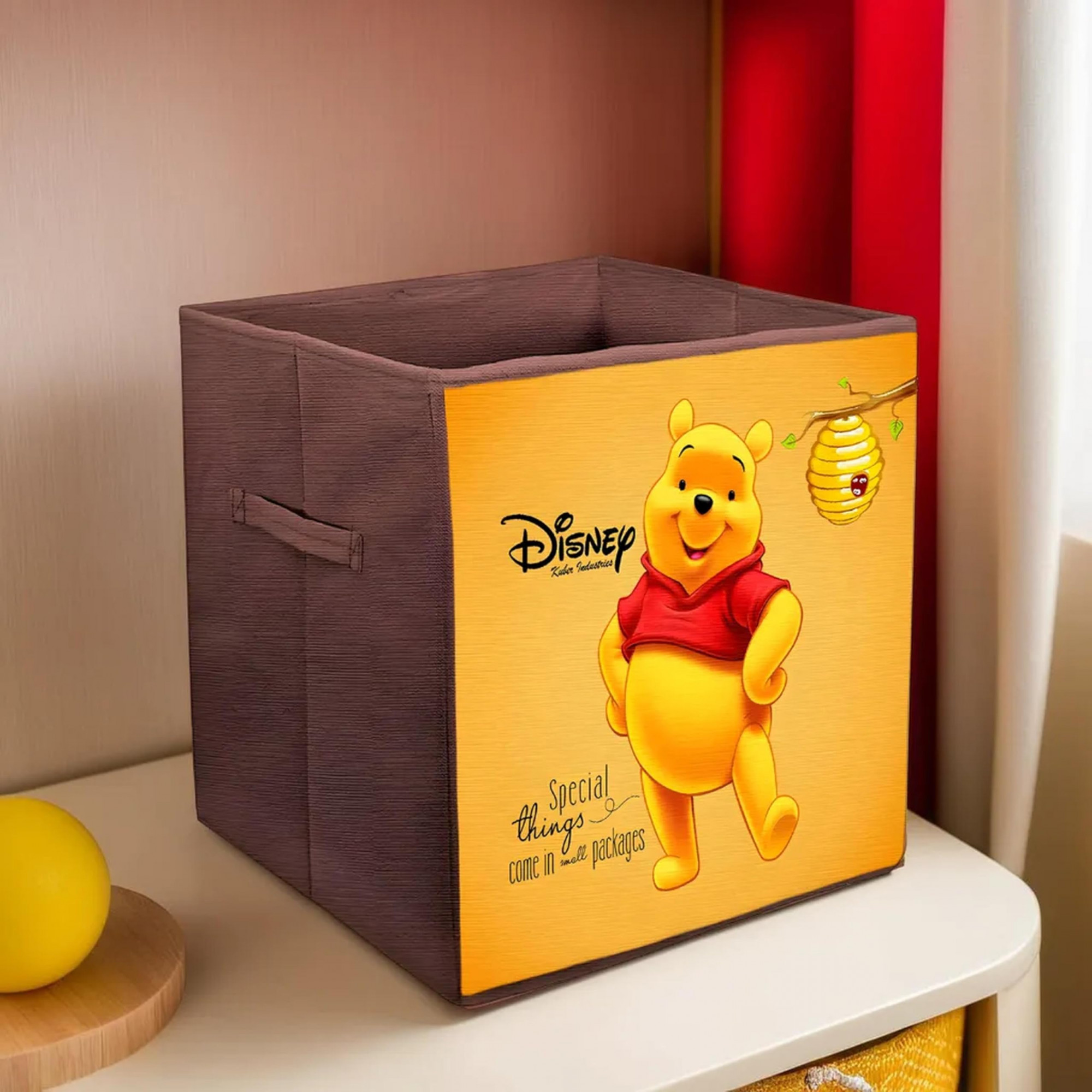 Disney Winnie-The-Pooh Print Non Woven Fabric Foldable Large Size Storage Cube ToyBooksShoes Storage Box With Handle Brown