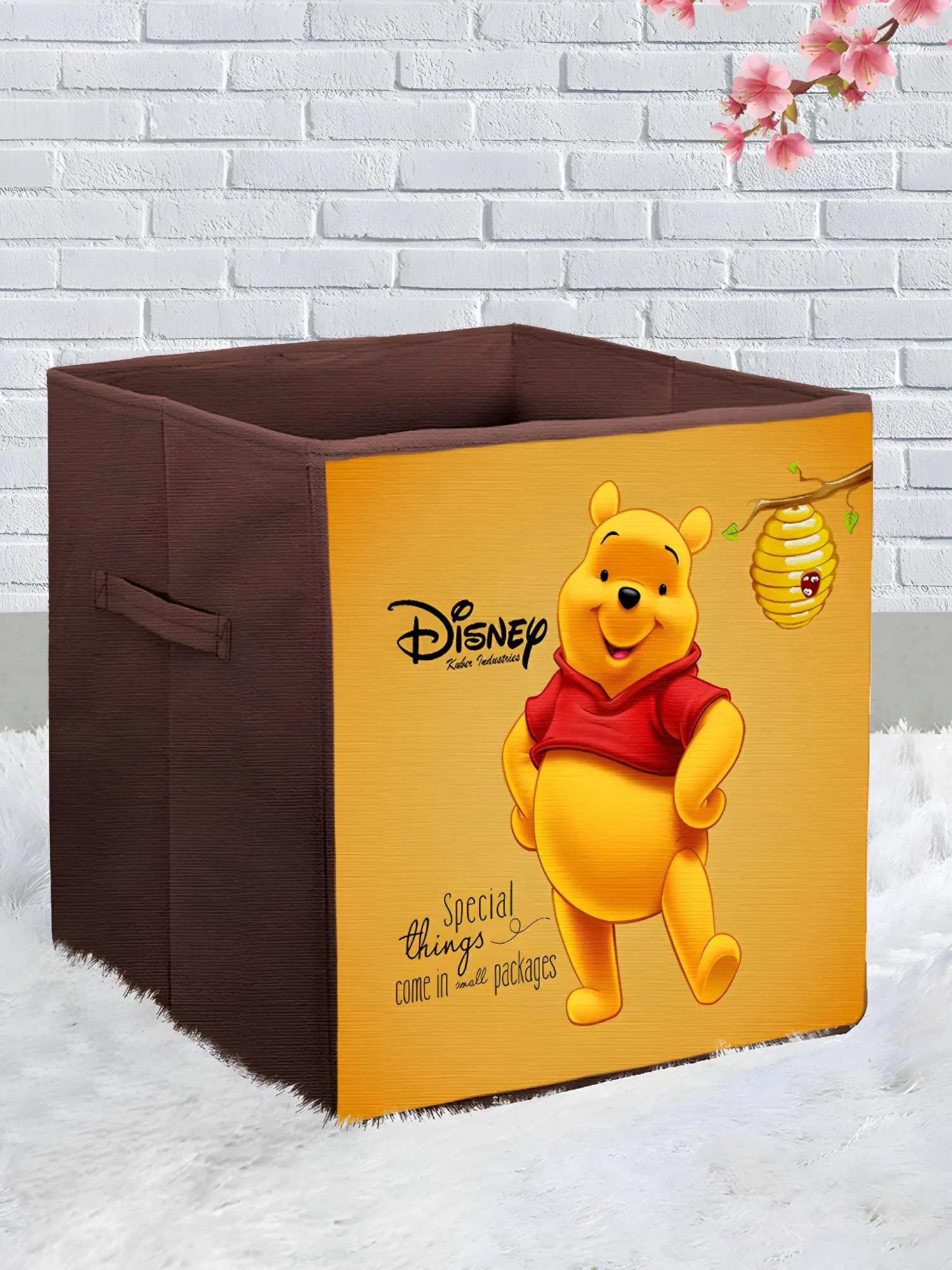 Disney Winnie-The-Pooh Print Non Woven Fabric Foldable Large Size Storage Cube ToyBooksShoes Storage Box With Handle Brown