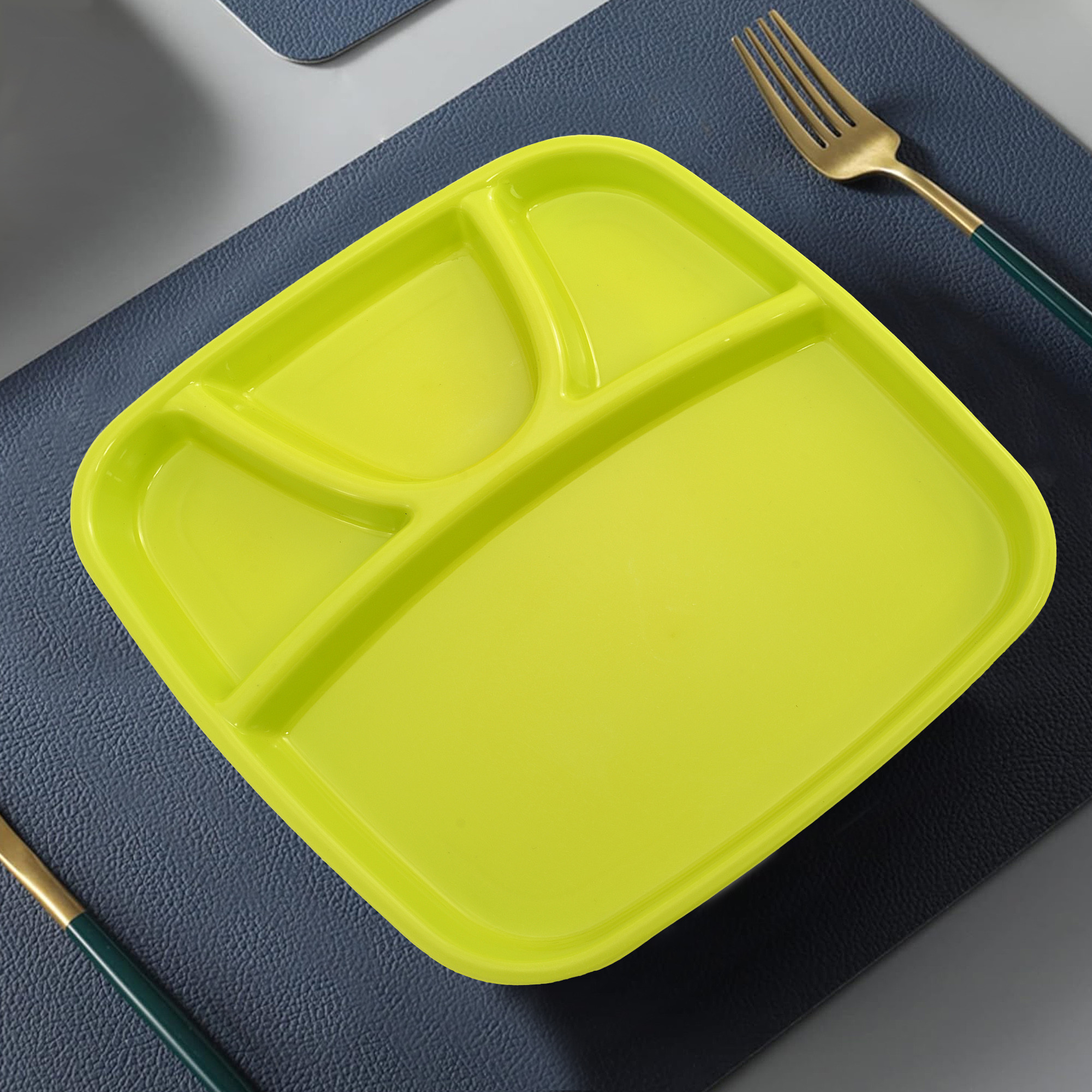 Kuber Industries  BPA Free Plastic Microwave Safe Plates for Meal  4 Sections Plate for Diet Food Breakfast Lunch  Dinner  Reusable Microwave Plate for Heating  Plain Green