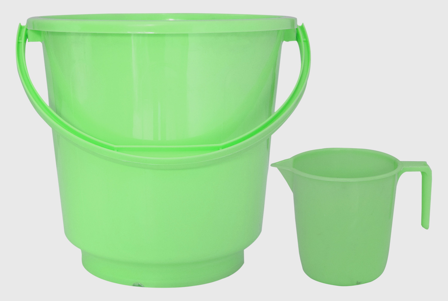 Kuber Industries 2 Pieces Unbreakable Virgin Plastic Multipurpose Bathroom Bucket & Mug Set (Green)