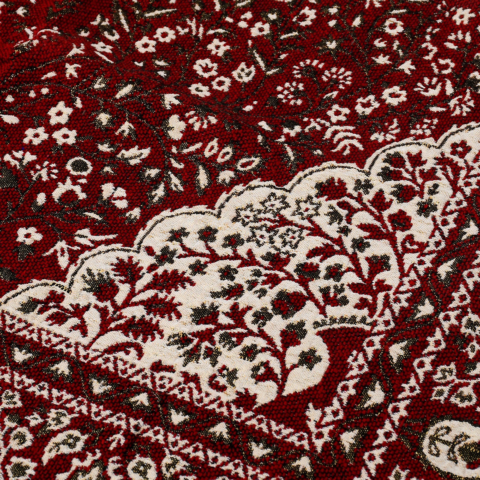 Kuber Industries 4.5 x3 Feet  Superfine Velvet Carpet|Rug|Living Room|Bedroom|Hall (Maroon)