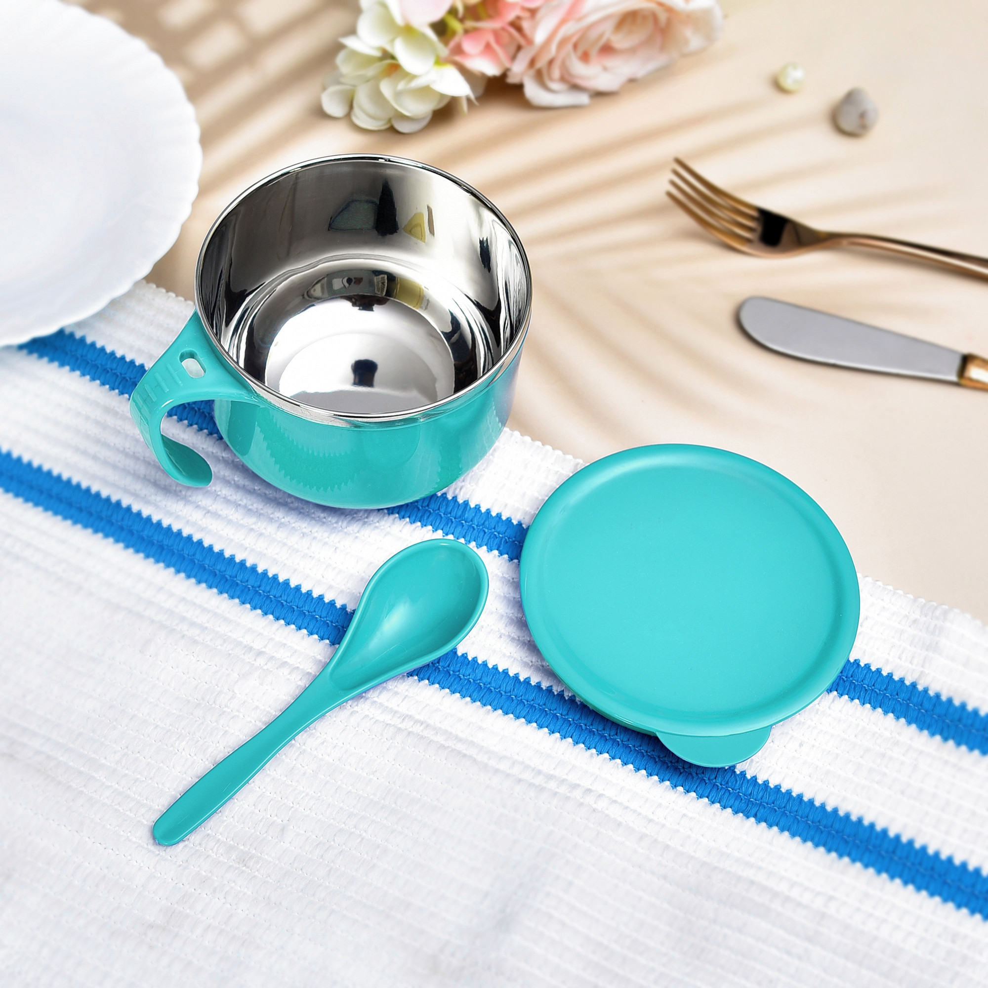 Kuber Industries 600ml Airtight-Lid Stainless Steel Soup Bowl with Spoon  Holder  Leakproof Food Container for Noodles Pasta  Milk  Maggie Bowl  Souptok for Eating  Blue