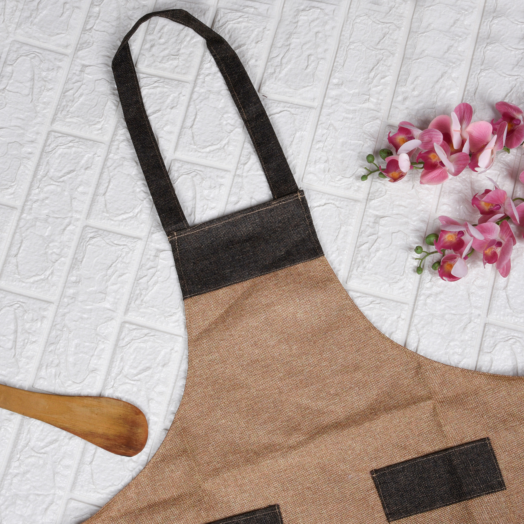 Kuber Industries Apron | Jute 2 Front Pocket Kitchen Apron | Apron for Restaurent | Apron for Housewife | Chef Apron for Kitchen | Water Resistance Apron | Golden