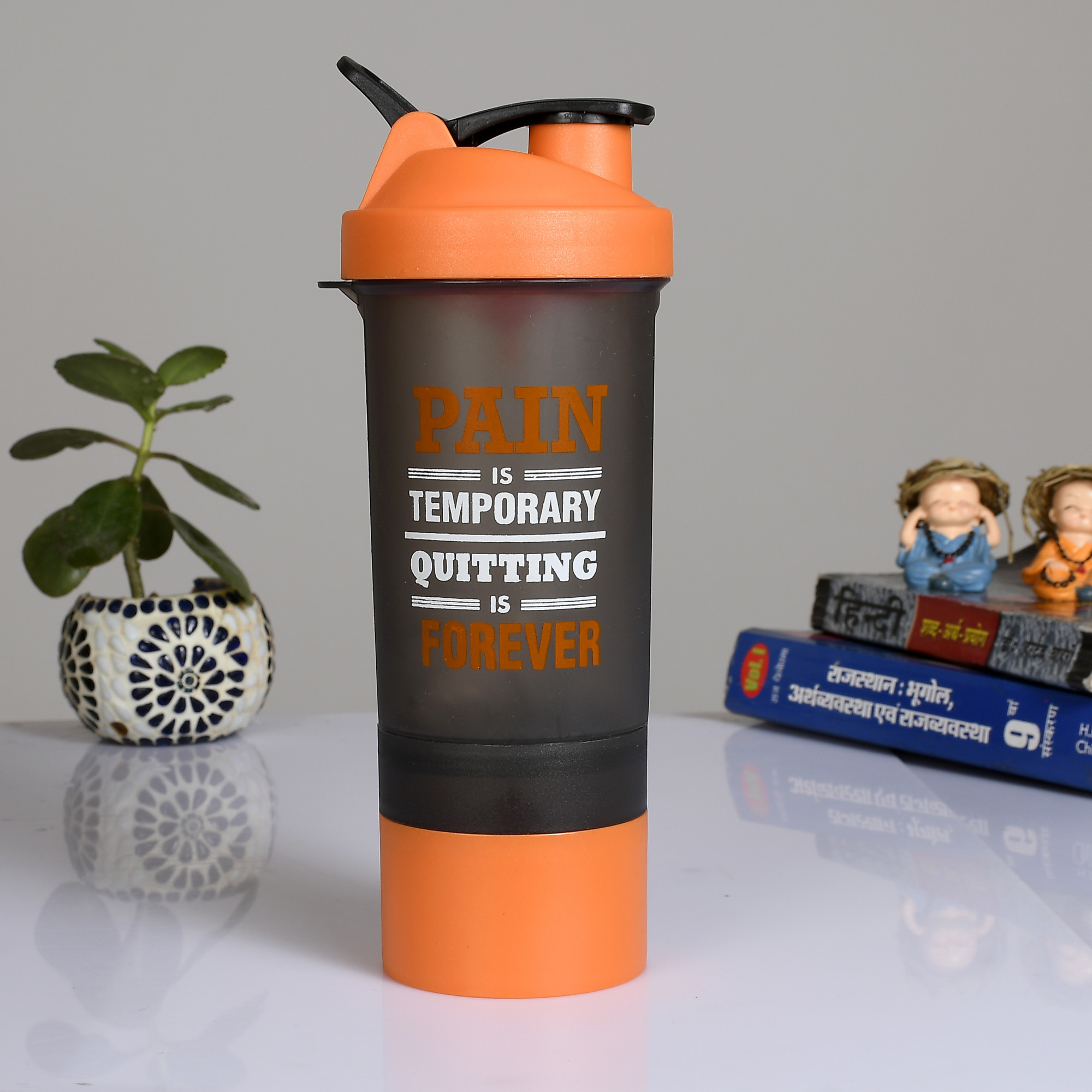 Kuber Industries Classic Shaker Bottle Perfect for Protein Shakes and Pre Workout with Pill Organizer and Storage for Protein Powder (Orange)