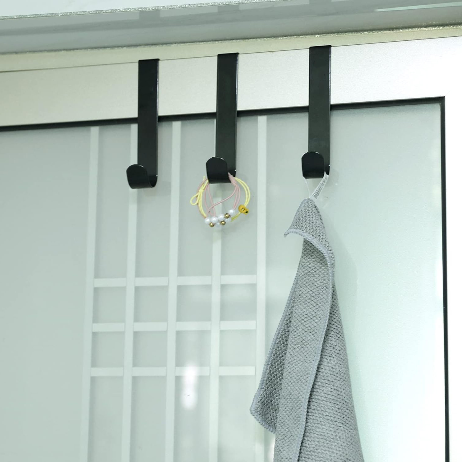 Kuber Industries Cloth Hanger|Wall Mounted Towel Hanger|Multipurpose Cloth & Towel Holder|Iron Spray Material|Easy Installation|Interchangeable Over The Door Hook|ZT-3042(B)|Pack of 3|Black