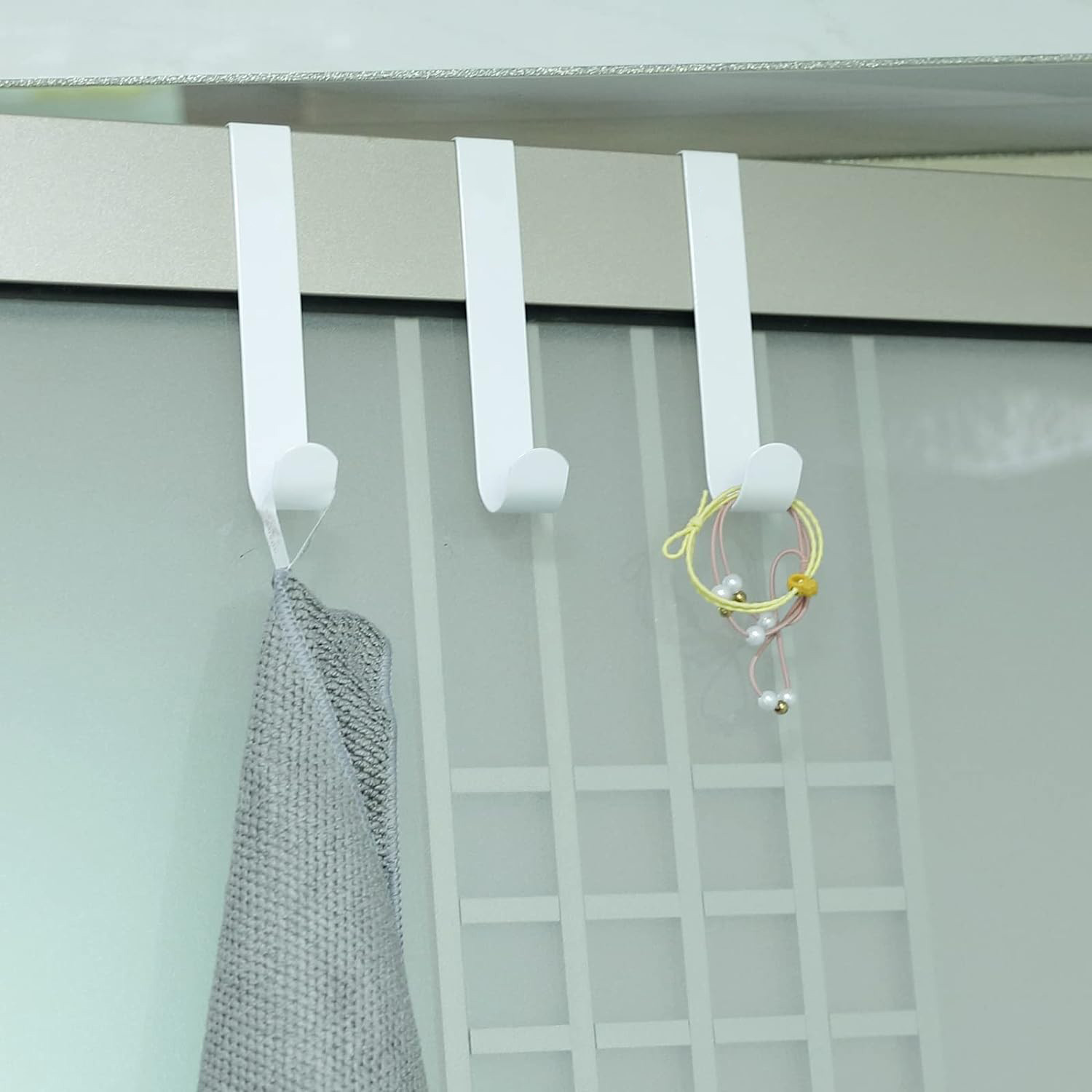 Kuber Industries Cloth Hanger|Wall Mounted Towel Hanger|Multipurpose Cloth & Towel Holder|Iron Spray Material|Easy Installation|Interchangeable Over The Door Hook|ZT-3042(W)|Pack of 3|White
