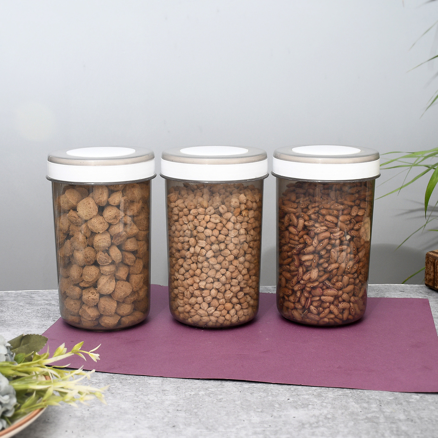 Kuber Industries Containers Set for Kitchen|BPA-Free Plastic Storage Containers Set|Kitchen Storage Containers|Grocery Containers with Spoon|SPICY 2200 ML| (Gray)