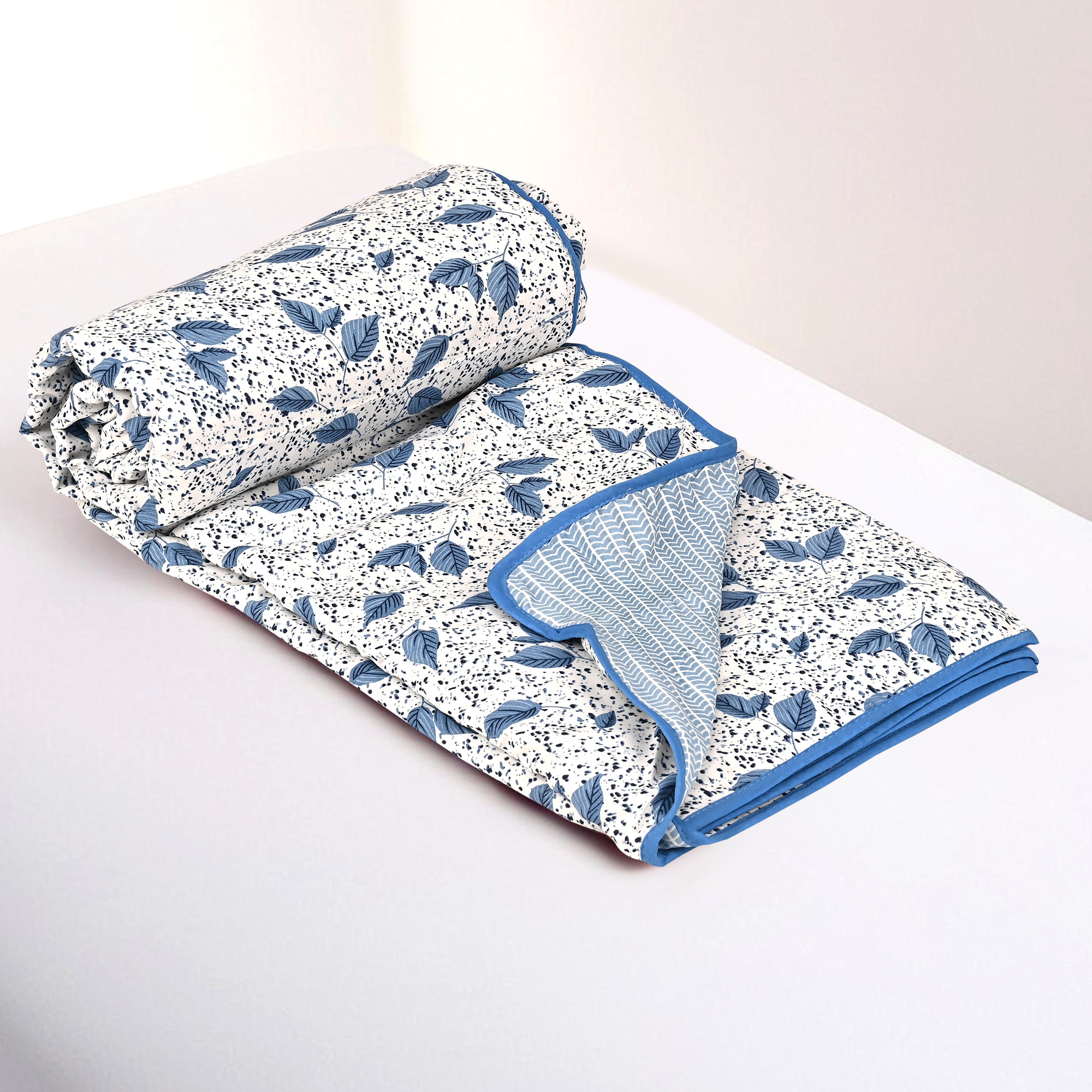 Kuber Industries Dohar Double Bed Cotton AC Blanket for Summer  Lightweight Comforter Winter Rajai Leaf Print Dohar - White  Blue