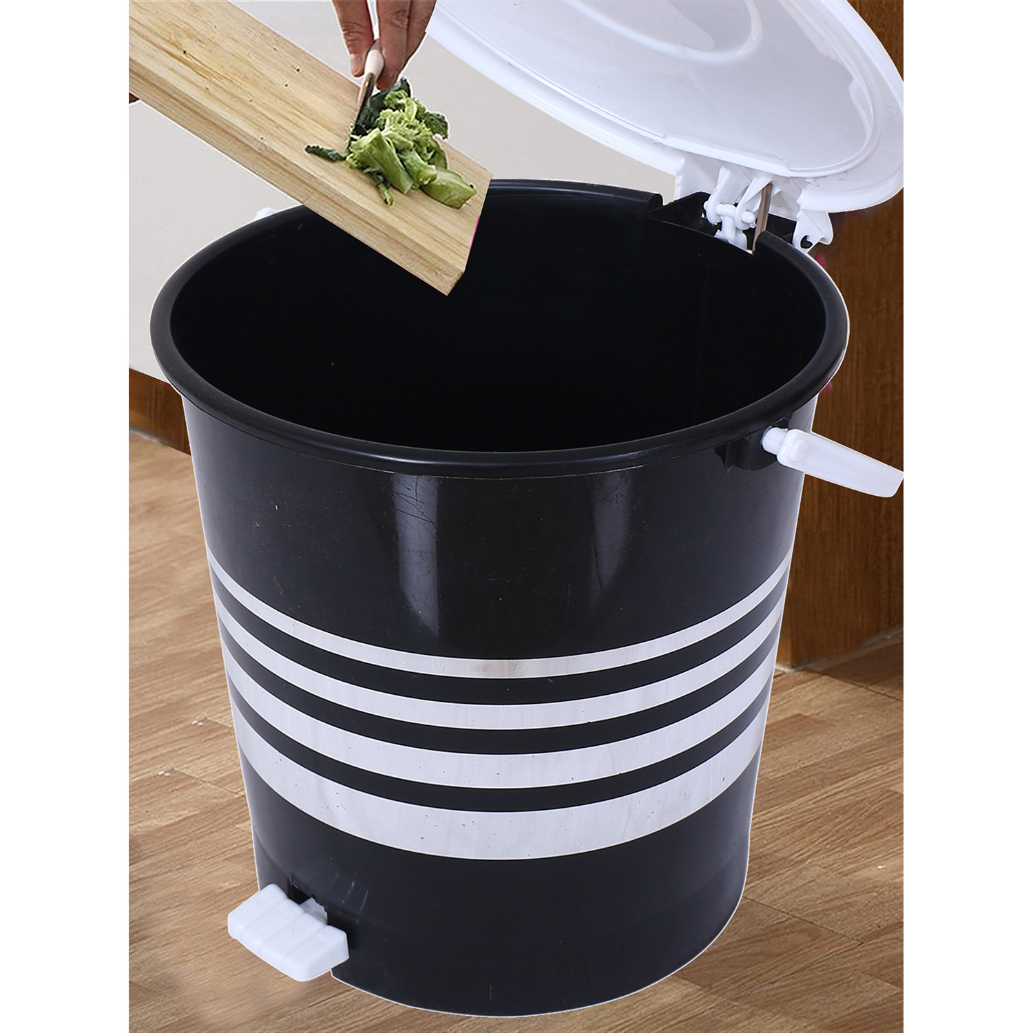 Kuber Industries Dustbin|Plastic Pedal Dustbin|Kitchen Inner Bucket Waste Paper Bin|Dustbin For Bedroom|Silver Layer 10 Litre Dustbin (Black)