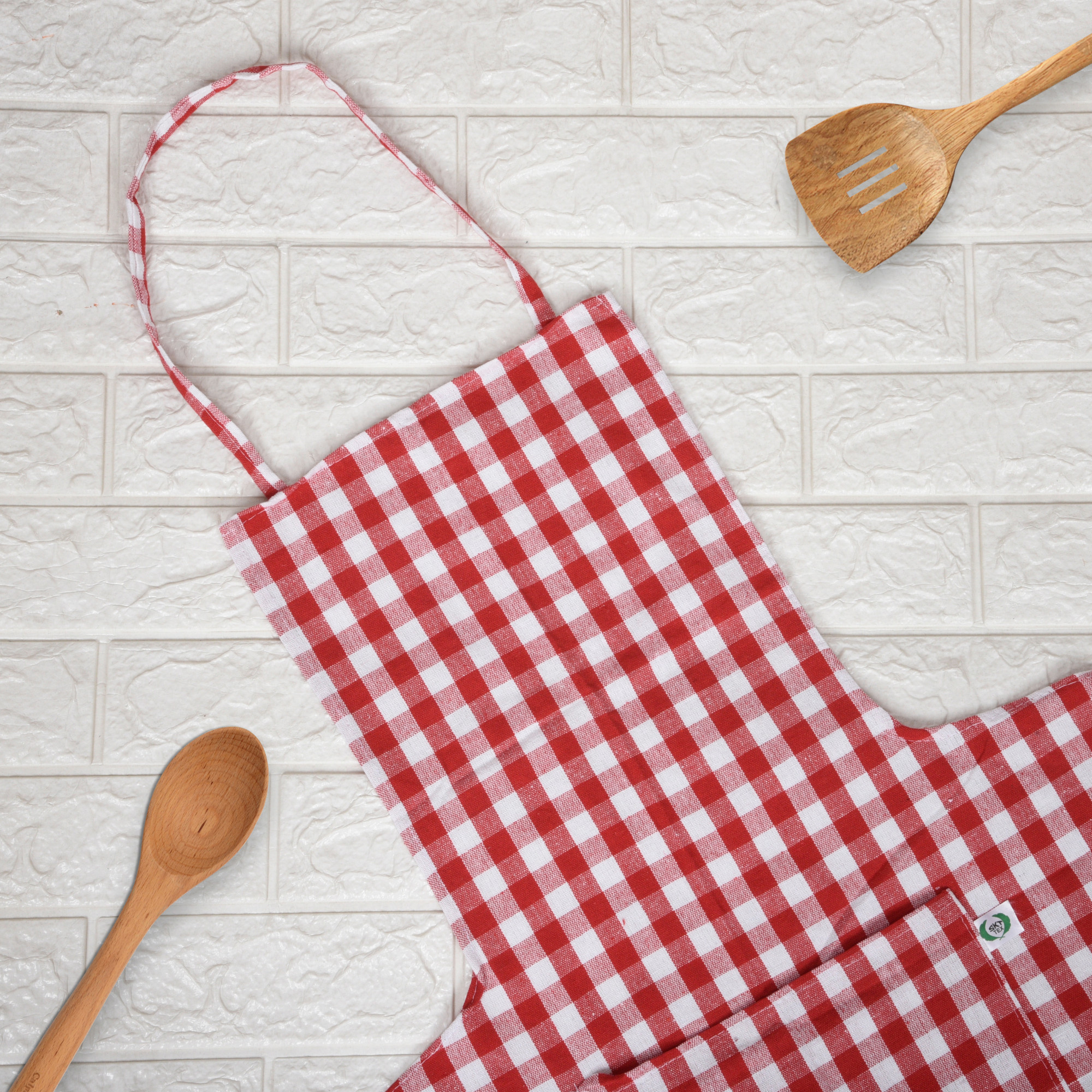 Kuber Industries Kitchen Apron  Apron for Restaurant  Kitchen Dress for Women  Housewife Apron  Front Pocket  Apron for Chef  Cooking Apron for Men  Mota Check  Red