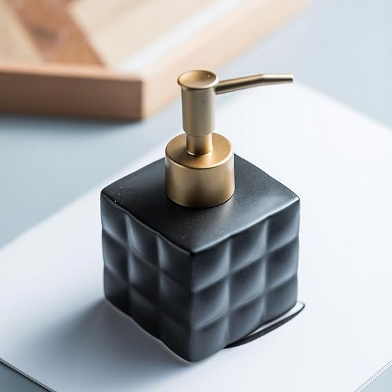 Kuber Industries Liquid Soap Dispenser | Handwash Soap Dispenser | Soap Dispenser for Wash Basin | Shampoo Dispenser Bottle | Bathroom Dispenser Bottle | 220 ml | Black