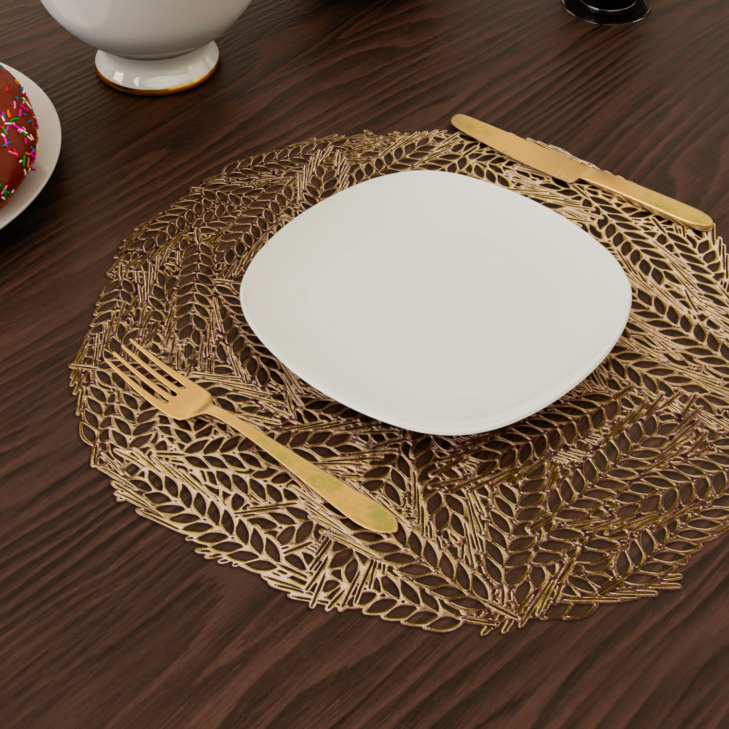 Kuber Industries Placemat  Placemats for Dining Room  Designer Table Mat Set  Placemats for Kitchen Table  Round Table Placemats  Leaf-Design Placemat  6 Piece Set  Golden