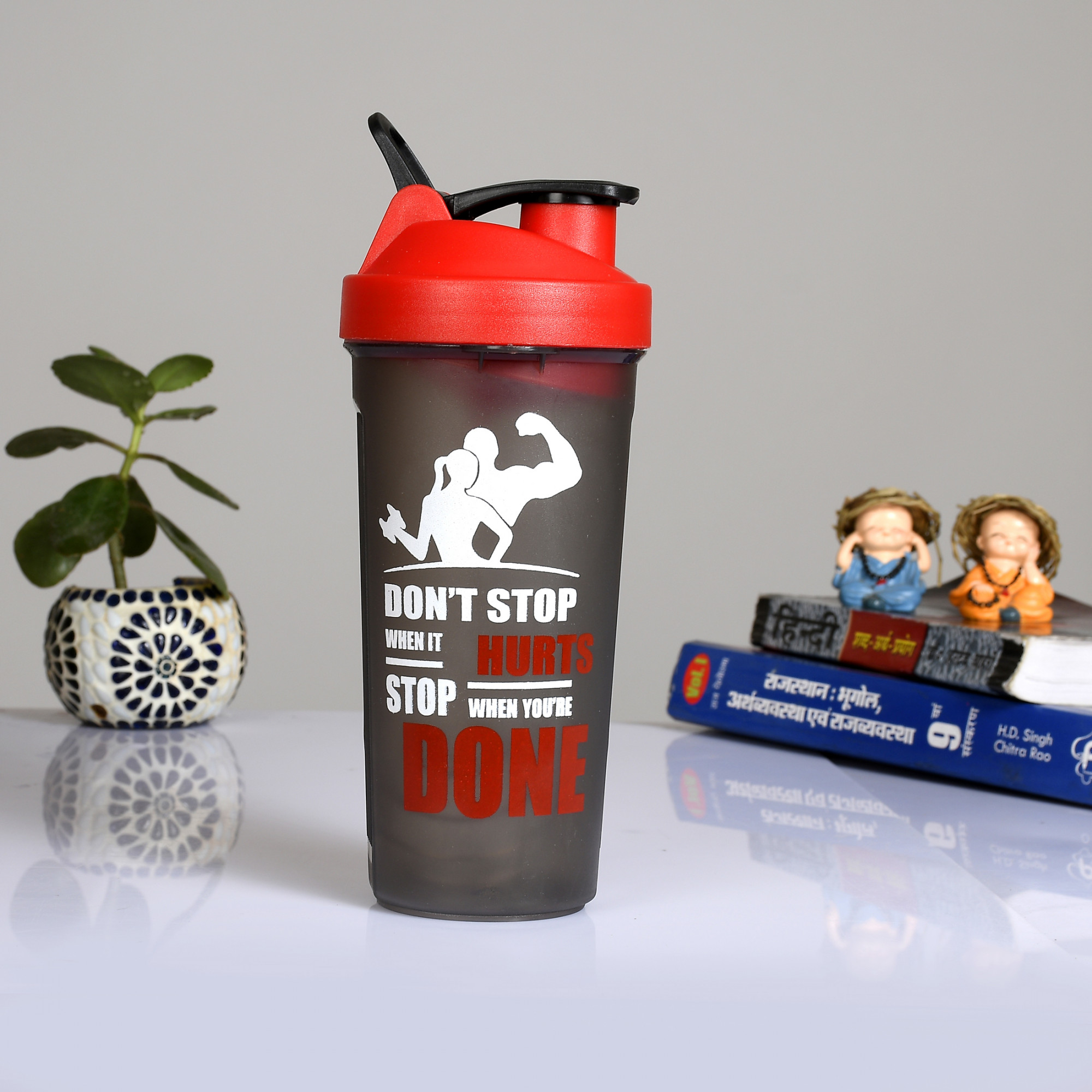 Kuber Industries Protein Shaker - 800 ml for Whey Proteins, and Preworkouts, 100% Leak Proof (Red)