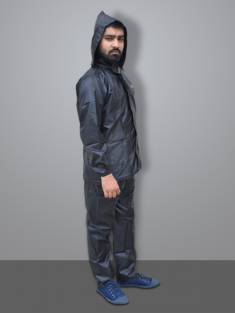 Kuber Industries PVC Raincoat With Adjustable Hood For Men &amp; Women (Black) XL
