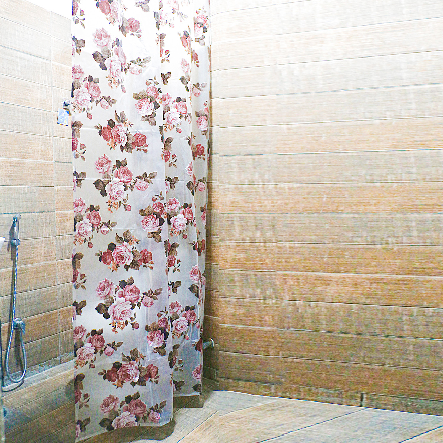 Kuber Industries PVC Waterproof Flower Print Shower Curtain For Bathroom With 8 Rings,7 Feet (Brown)