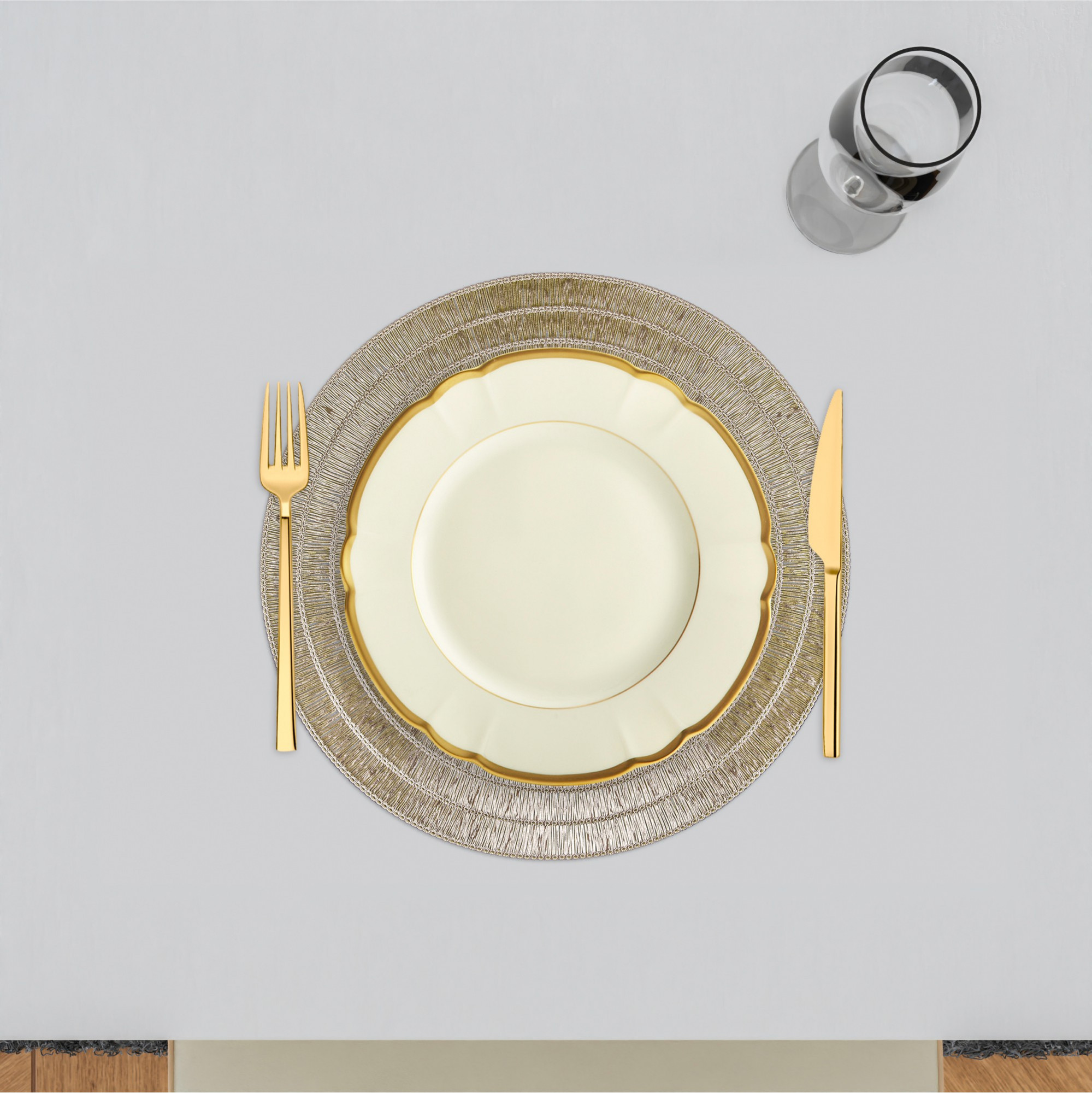 Kuber Industries Set of 4 Table Mats  Round Placemat for Dining Table  Heat-Resistant  Placemats for Cakes  Desserts  Leather Kitchen Placemat  Tableware Dcor  Jute Circle  Golden
