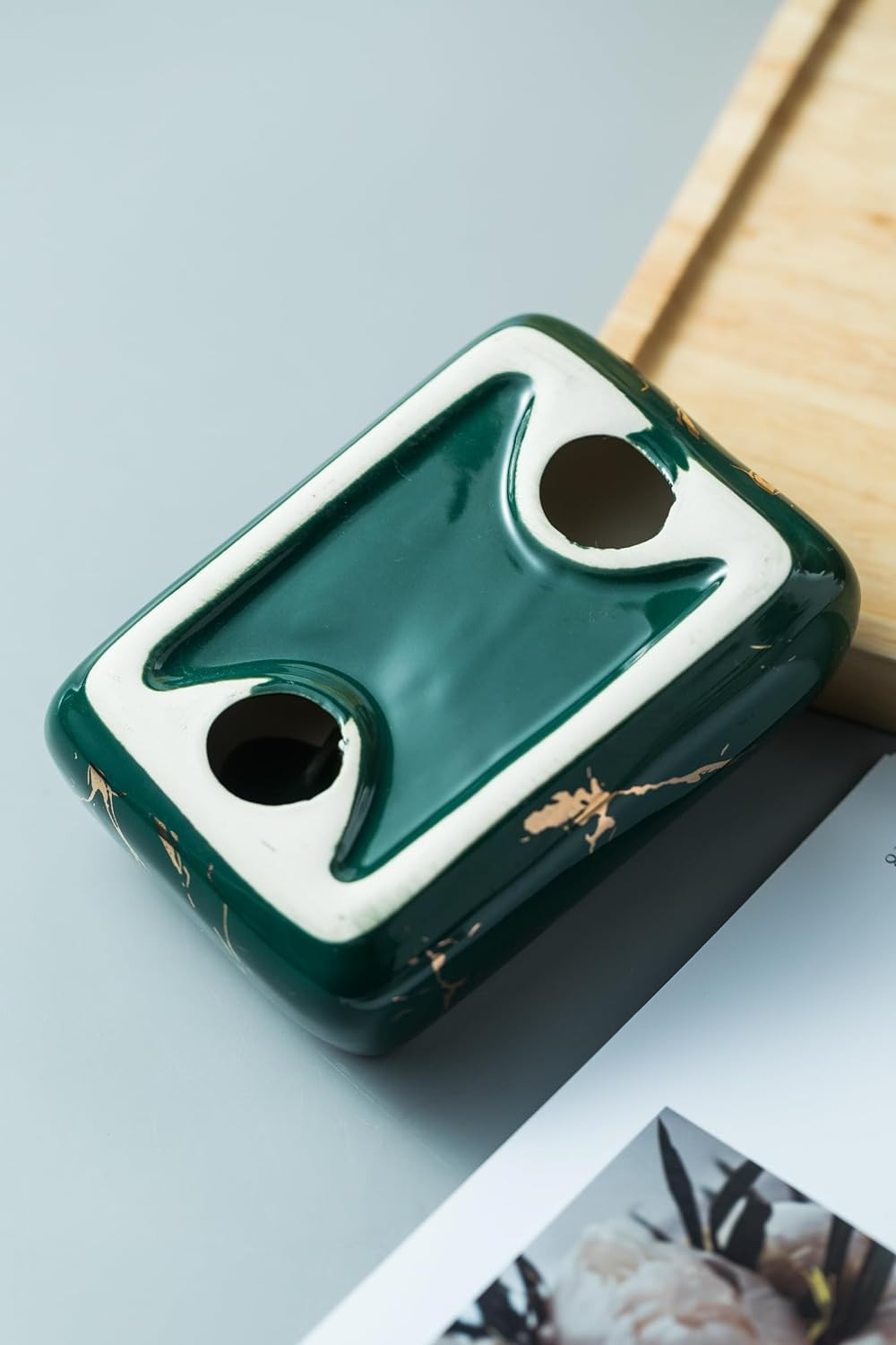 Kuber Industries Soap Holder | Ceramic Bathroom Soap Tray | Soap Holder for Kitchen Sink | Wash Basin Soap Holder | Round Soap Plate | Countertop Soap Holder | ZX041GN | Green
