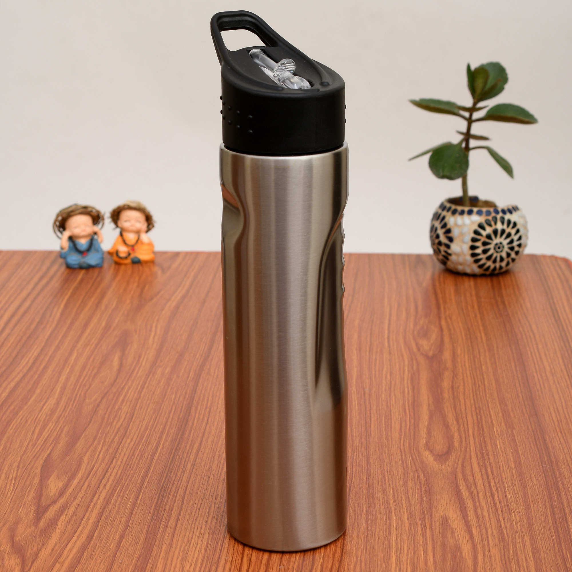 Kuber Industries Stainless Steel BPA Free Drinking Bottle, Leakproof Gym Bottle, Ideal for Sports, Bike, Running, Hiking With Lid Sipper, 700ml (Silver)