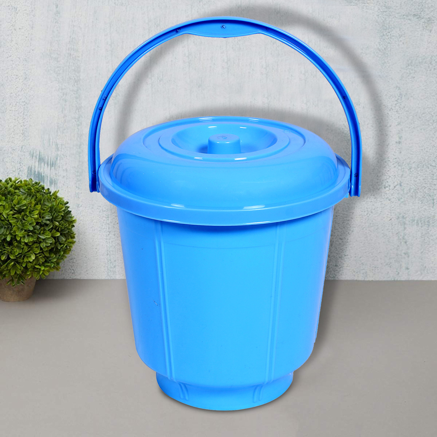 Kuber Industries Unbreakable Plastic Durable & Lightweight Strong Bathroom Bucket With Lid And Handle,13 Ltr. (Sky Blue)
