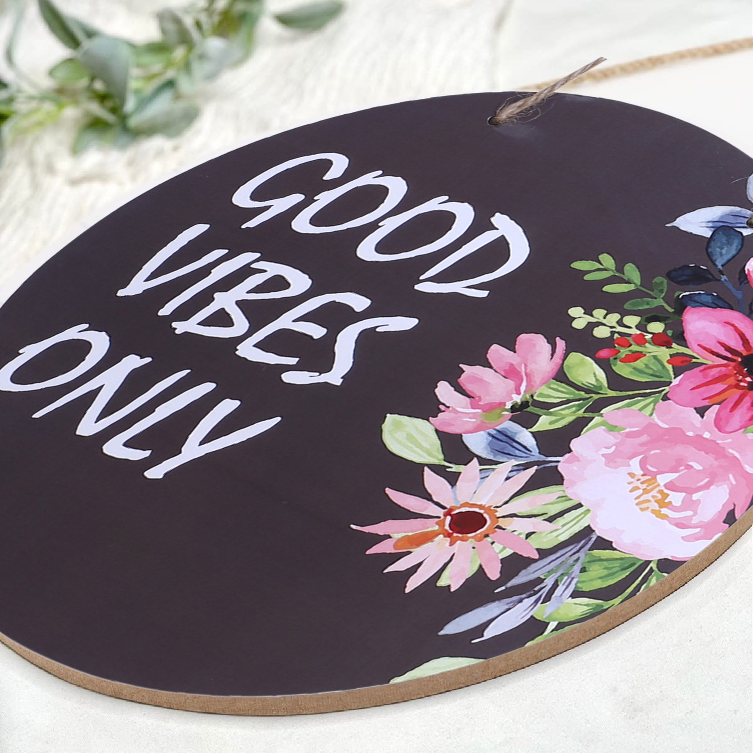 Kuber Industries Wall Hanging Quotes|Mdf Wooden Round Shaped Flower Print Plates For Kids Bedroom,Hall Entrance,Office (Black)