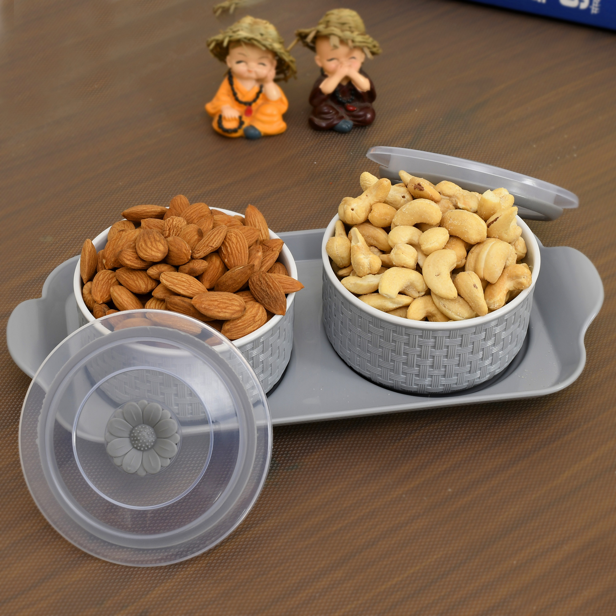 Kuber Industries Walnut Checkered Design Plastic Solitaire Serving Tray with 2 Multipurpose Snacks/Dry Fruit Air Tight Bowls with Lids (Set Of 3,Grey)