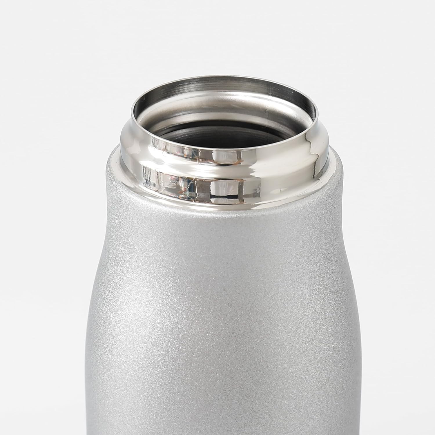 Kuber Industries Water Bottle | Vacuum Insulated Travel Bottle | Hot & Cold Water Bottle | Water Bottle with Carry Handle | Thermos Flask for Gym Bottle | MYZ-230805B | 550 ML | Silver
