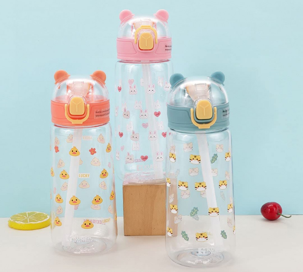 Kuber Sipper Bottle with Straw for Kids | Teddy Tumbler Sipper Cup I Cute Water Bottle with Lid | Food Grade Plastic | One Click Open | Leak Proof, BPA Free | 550 ml | School Boys Girls (Transparent)